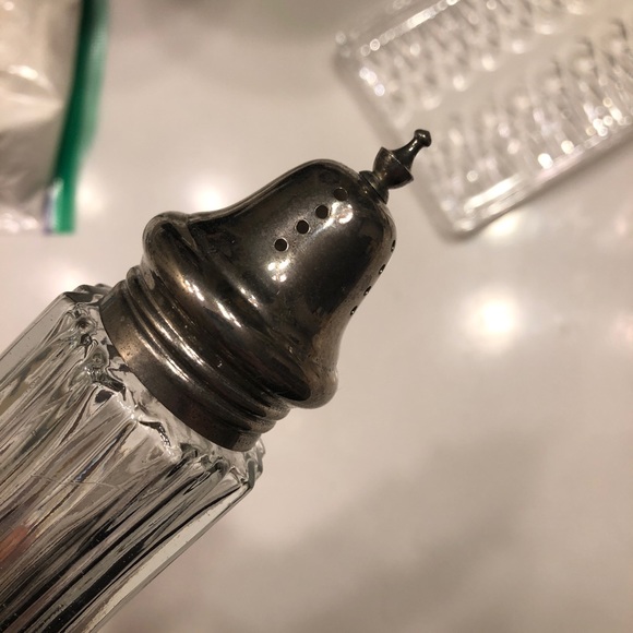 Lady Primrose vanity set with royal extract dusting powder - Picture 6 of 8